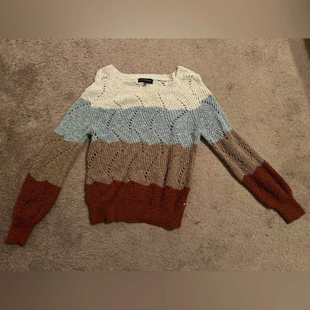 Almost Famous Sweater - Picture 1 of 3